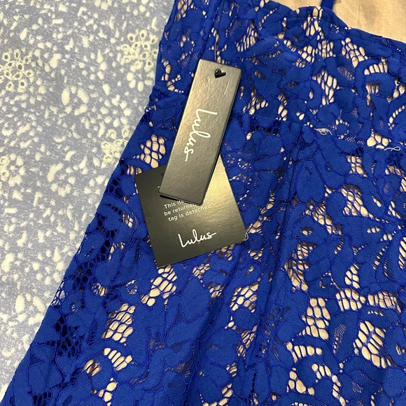 Elegant Blue Lace Dress - Picture 7 of 8